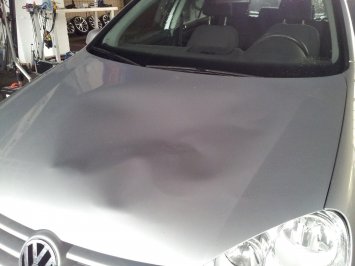 Referenzen Entfernung großer Dellen auf der Motorhaube